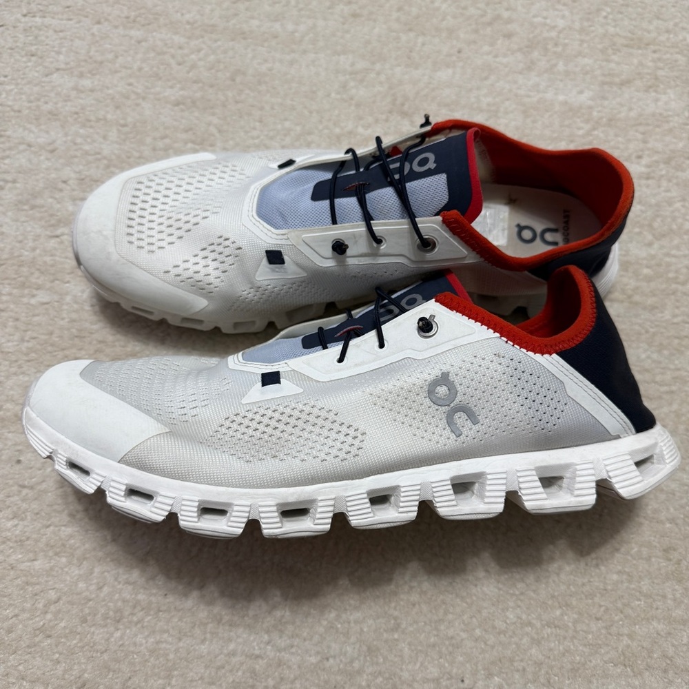On Cloud 5 Coast Ivory Ink Running Shoes Men's Size 12 Red White Blue